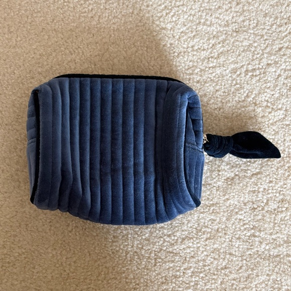 Sézane Women’s Cotton Makeup Bag. - Picture 3 of 9